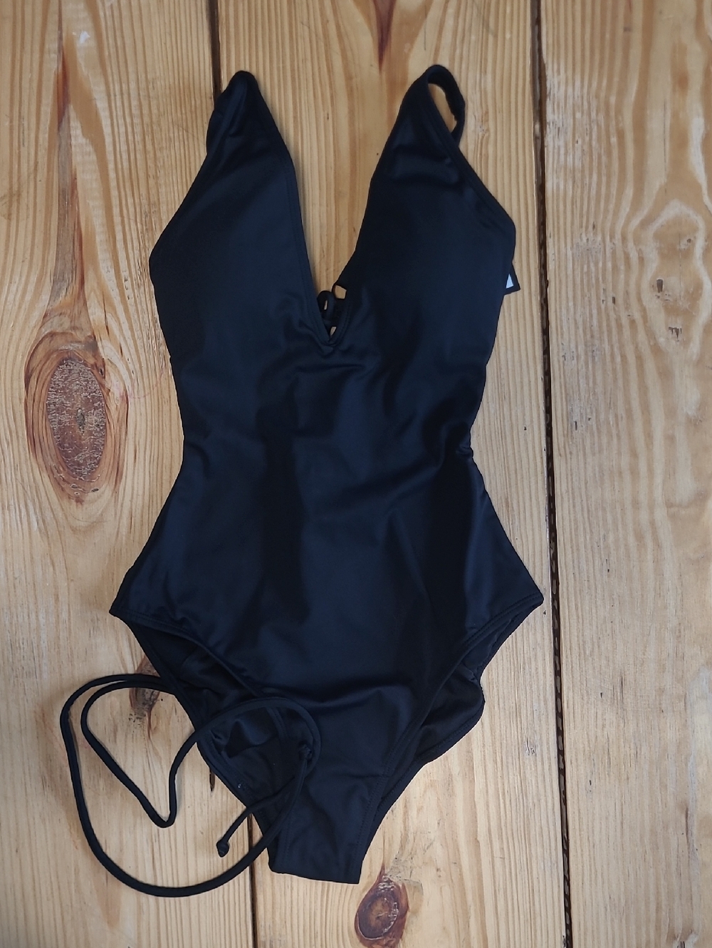 70. NWT  $175 STYLE PLUNGEY XS SHORT